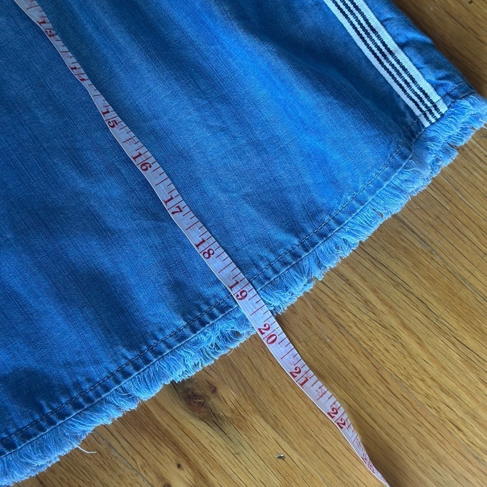 Bella Dahl Girls sleeveless Chambray Denim Fray Hem Top Side Stripe Size 12 - Picture 8 of 8
